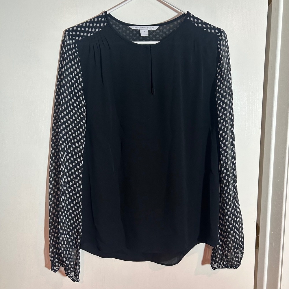 Diane von Furstenberg‎ DVF Black Silk Polka Dot Contrast Sleeve Blouse Size 10